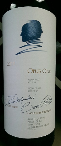 Rượu vang Opus One 2011 chụp tại cửa hàng