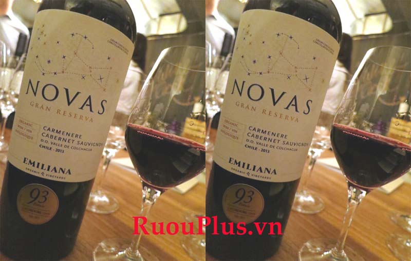 Rượu vang đỏ Novas