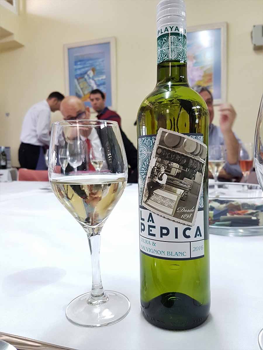 Rượu vang Tây Ban Nha La Pepica White