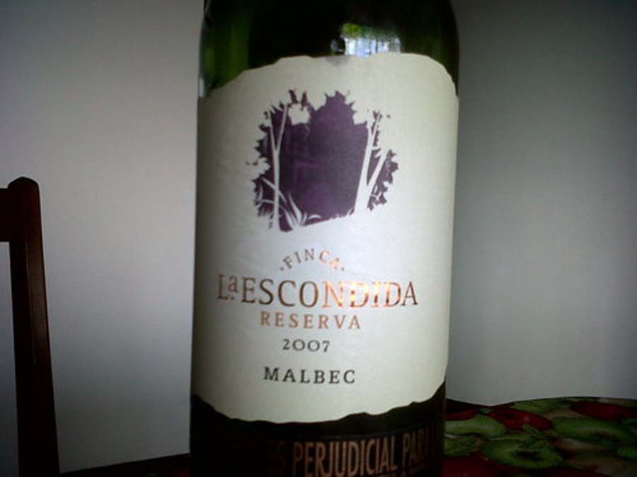 Rượu vang Argentina Finca La Escondida Reserve Malbec