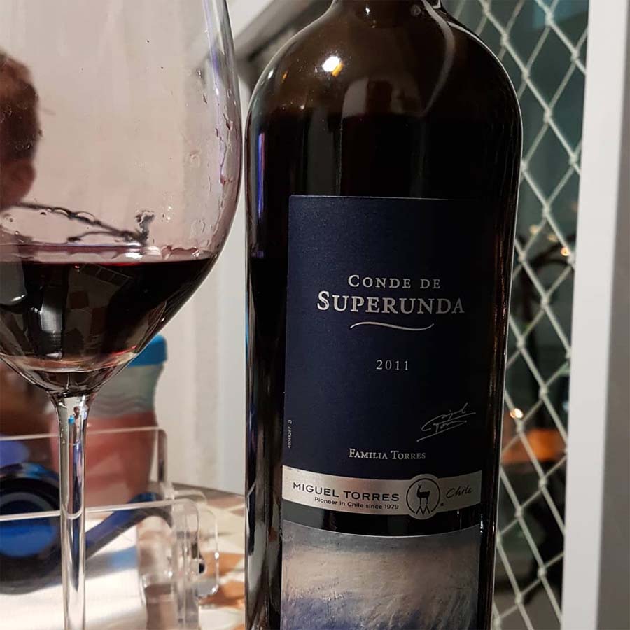 Rượu vang Chile Conde de Superunda