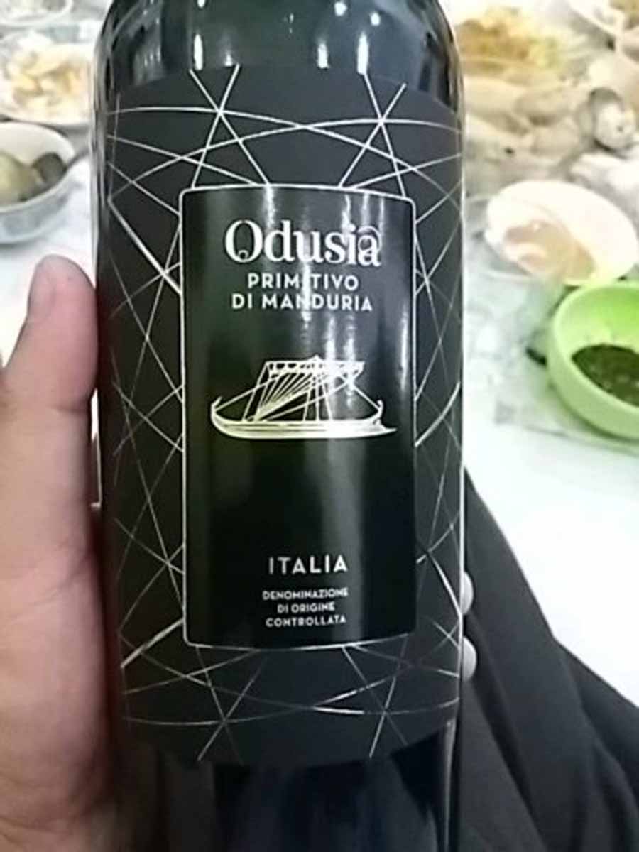 Rượu vang Ý Mottura Odusia Primitivo Di Manduria