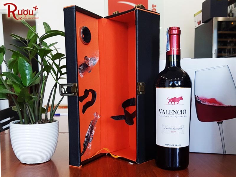 Rượu vang Valencio 13,5% Cabernet Sauvignon
