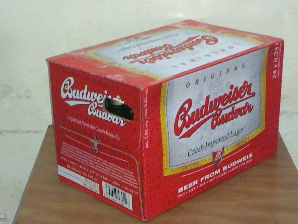 Bia Tiệp Budweiser Budvar 330ml