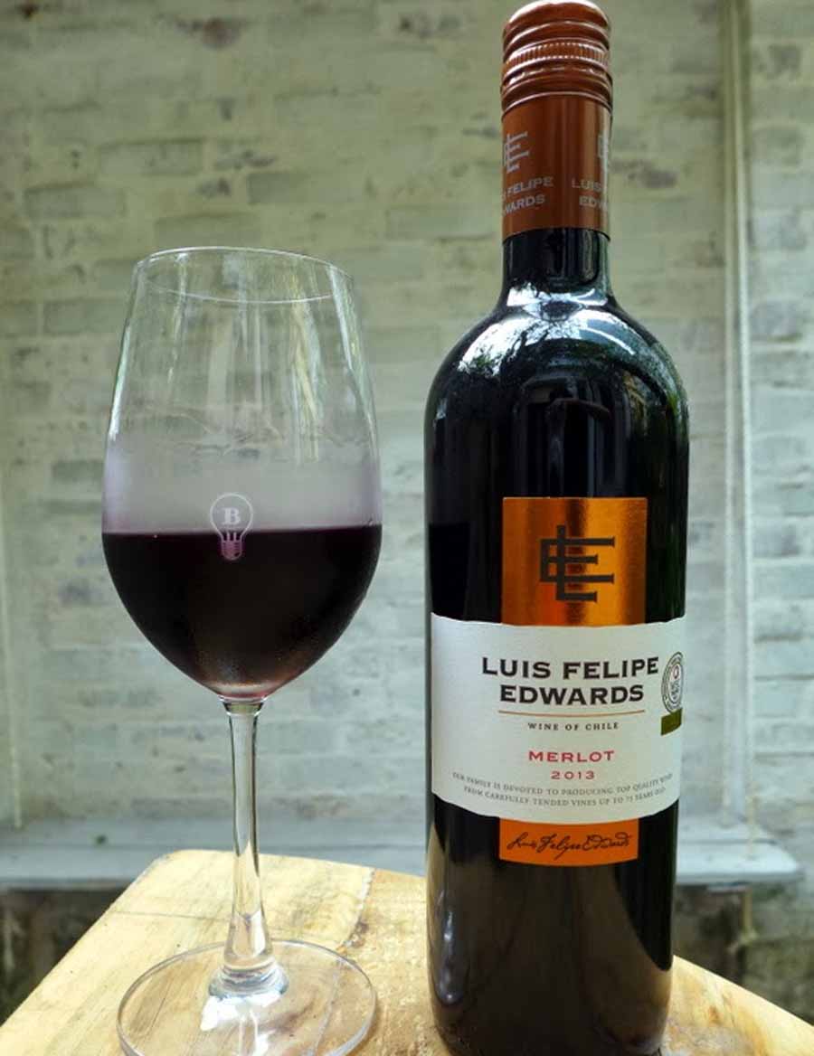 Rượu vang Chile Luis Felipe Edwards Merlot