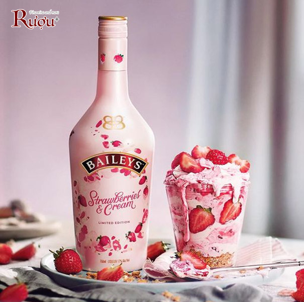 Rượu sữa Baileys dâu