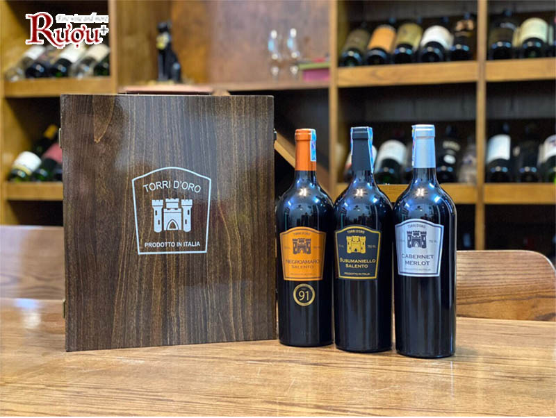 Rượu vang Torri doro Nero di Troia