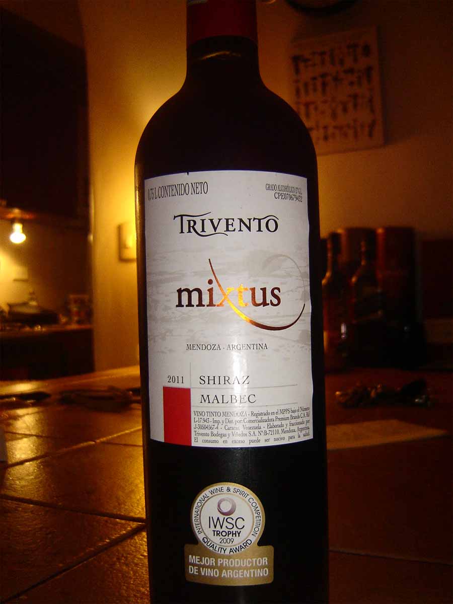 Rượu vang Argentina Trivento Mixtus Syrah Malbec