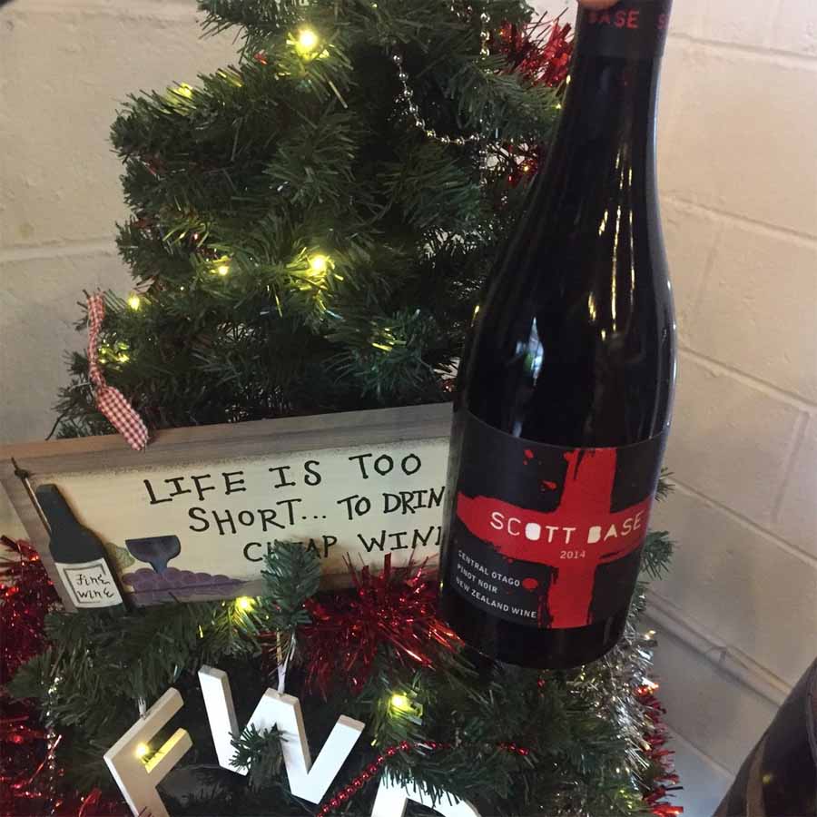 Rượu vang New Zealand Scott Base Pinot Noir Rượu vang New Zealand Scott Base Pinot Noir