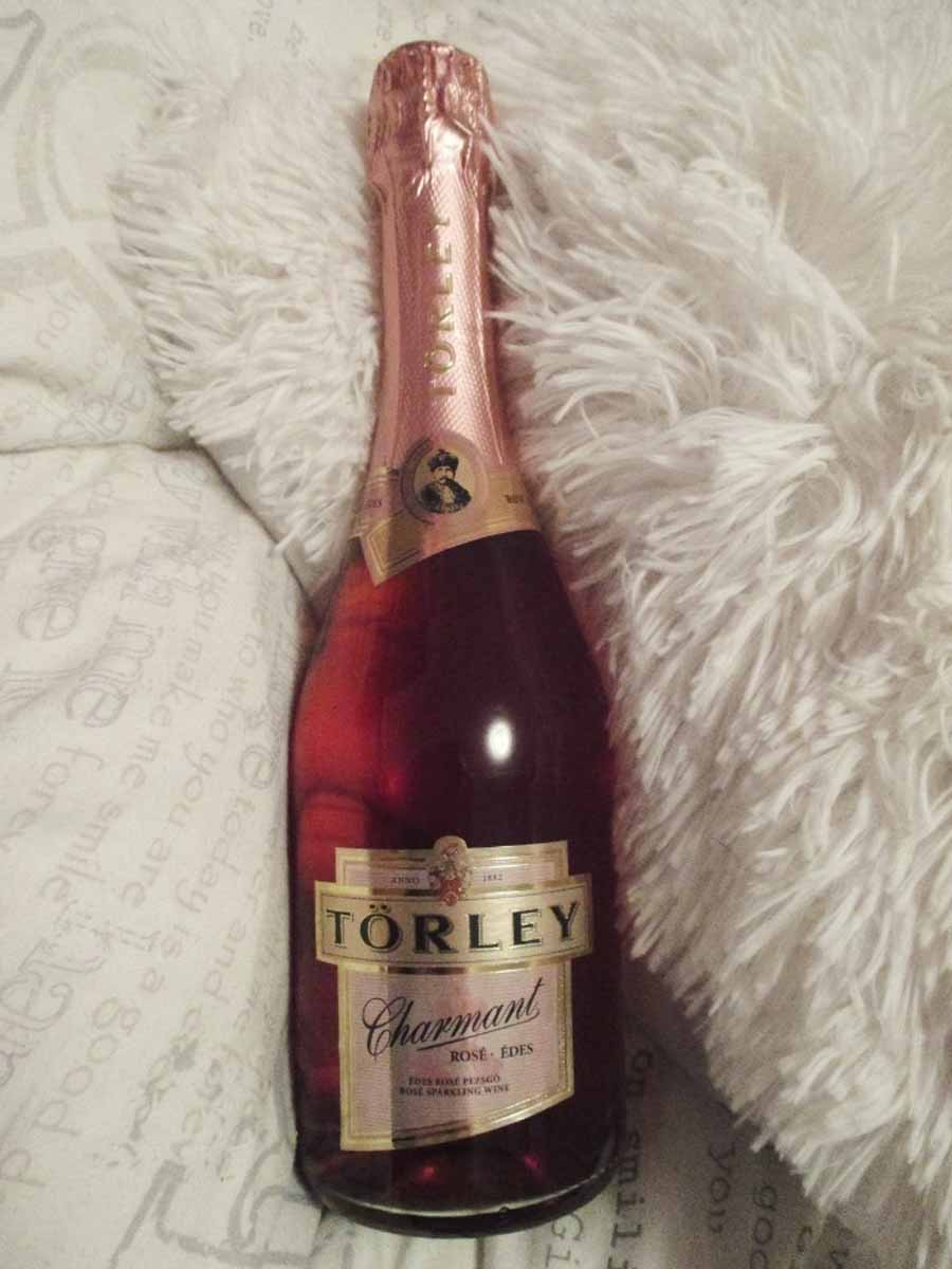 vang-torley-charmant-rose-sparkling-wine
