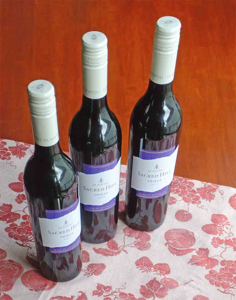 Rượu vang Úc De Bortoli Sacred Hill Shiraz